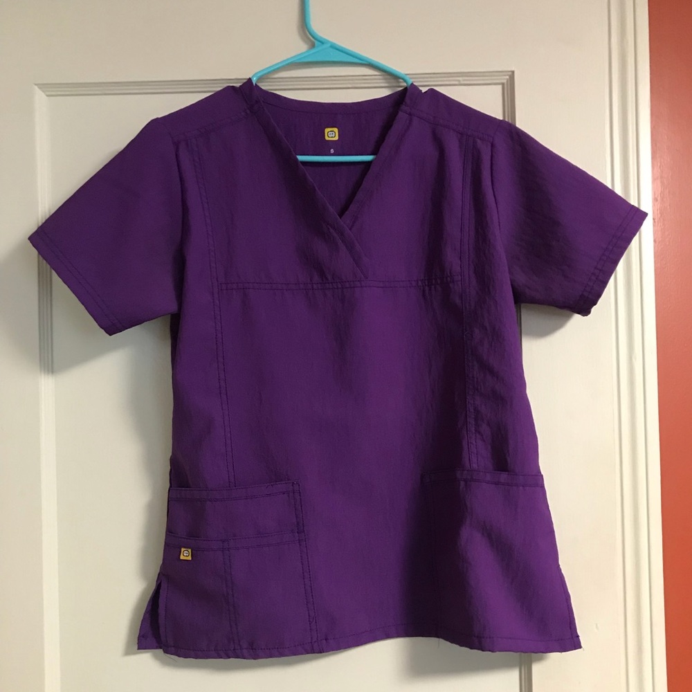 Scrub top